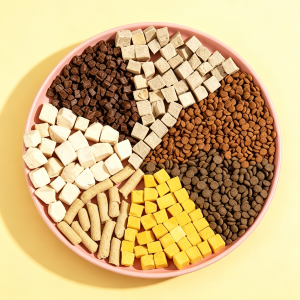 7-Mix Beef Kibble with Freeze-Dried Duck Pear, Egg Yolk, Chicken Bits, Beef Bits & Raw Meat Chunks